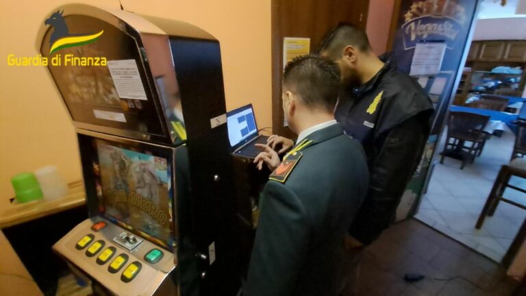 Varese, sottratti fondi cassa da slot machine. Gdf sequestra 4.7 mln