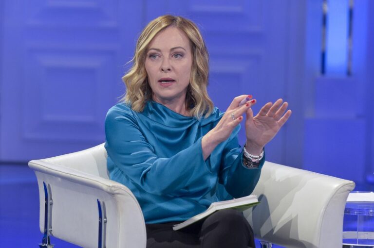 ميلوني: موافقة مجلس الشيوخ خطوة أولى لتعزيز الديمقراطية