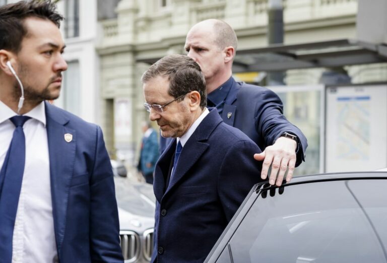 Israele, Herzog ad atleti “Pensate ai prigionieri a Gaza”