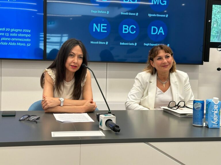 Rifiuti, la raccolta differenziata raggiunge il 77,2%