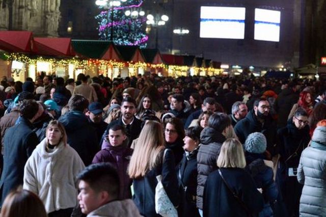 إرتفاع ثقة المستهلك وانخفاض ثقة الأعمال في شهر يونيو