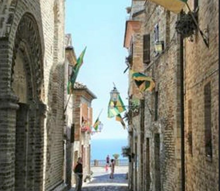Riqualificazione dei borghi, al via bando da 24 milioni nelle Marche