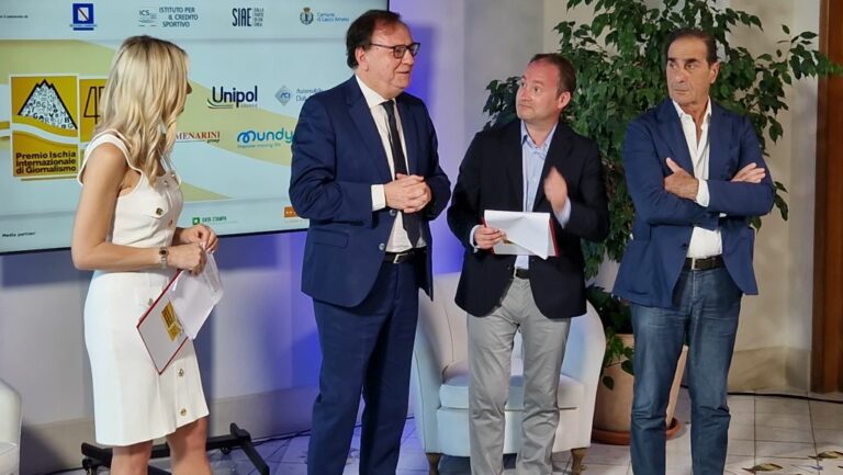 Premio Ischia, nella prima giornata riconoscimenti ai comunicatori