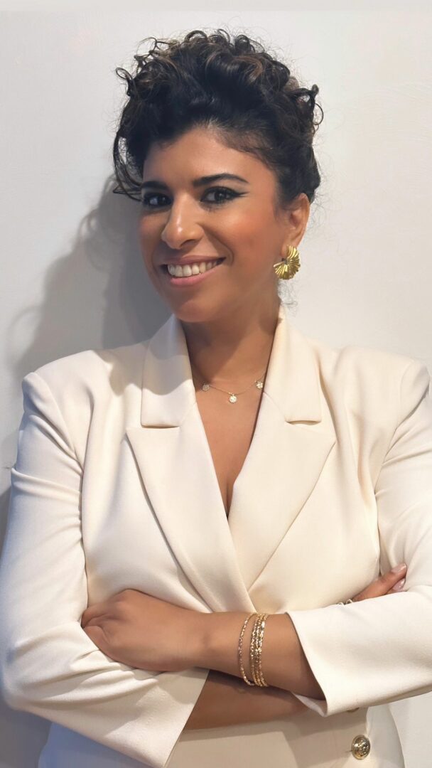 تعيين الصحفية الإيطالية المغربية كريمة موال مديرا إداريا لصحيفة ستيمانالي