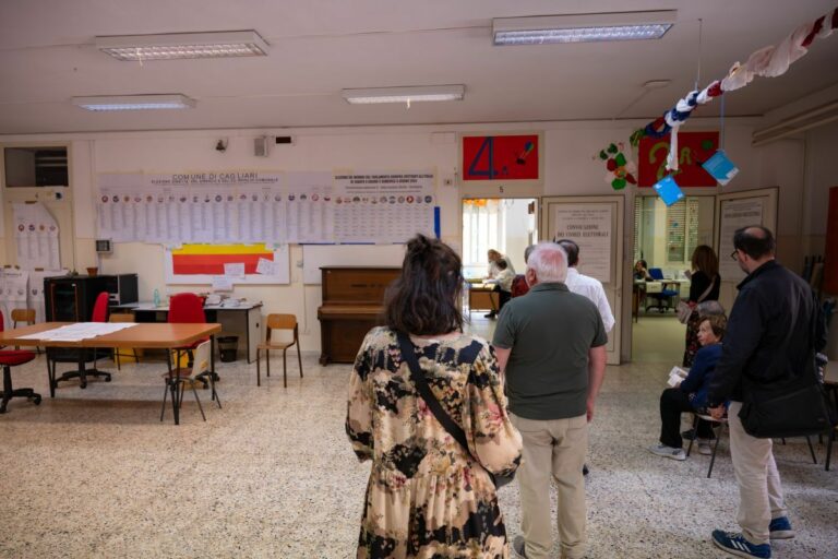 تصويت 105 بلدية ونسبة المشاركة تتراجع إلى 37%