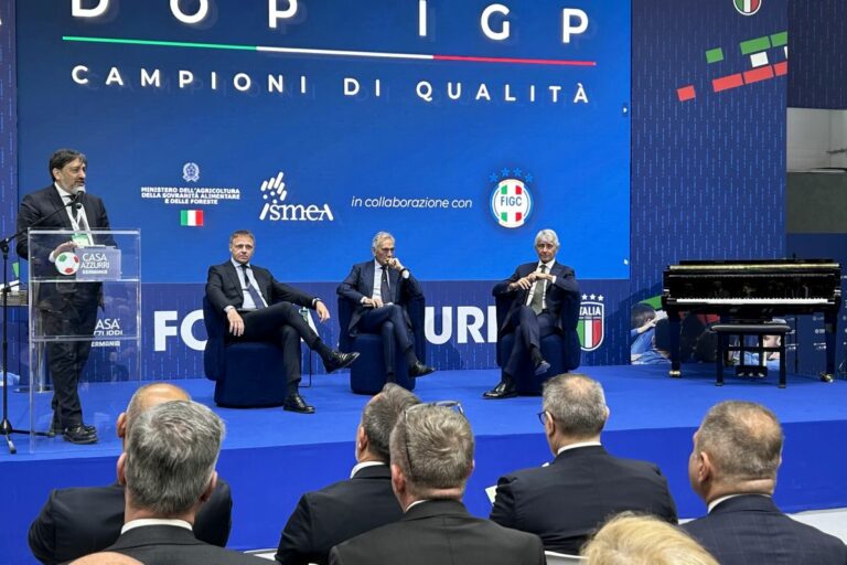 Lollobrigida a Casa Azzurri “Spalletti dà attenzione ai valori”