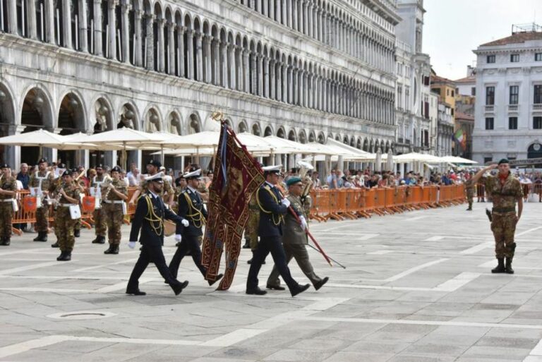 In piazza San Marco i 40 anni dei lagunari