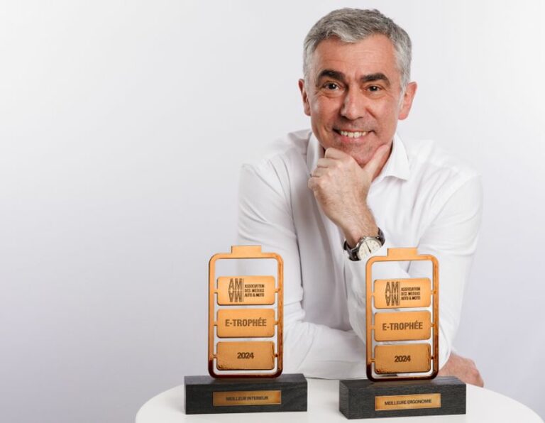 Nissan, due eTrophies per Juke Full Hybrid e Ariya elettrica