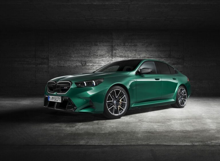 BMW M5, nuovo capitolo con la settima generazione