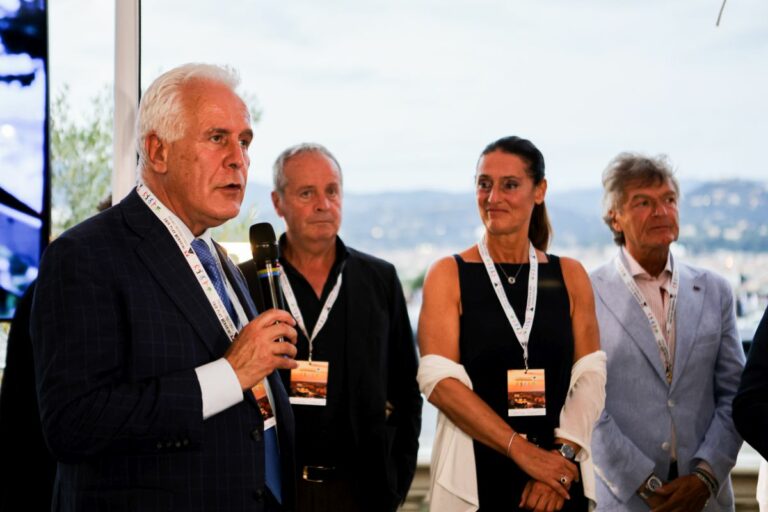 Tutto pronto per la consegna dei premi