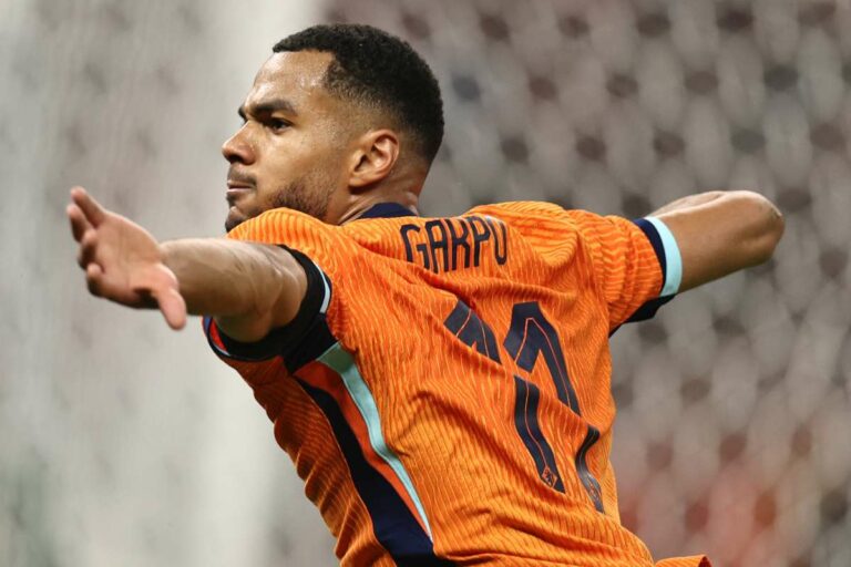 Olanda batte 2-1 Turchia e sbarca in semifinale