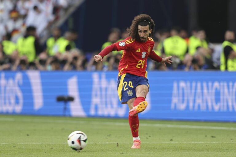 Ritorno al futuro, la Spagna ci crede: Cucurella “Grande gruppo”