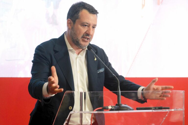 Salvini incontra vertici Lega Sardegna, a fine mese sull’isola