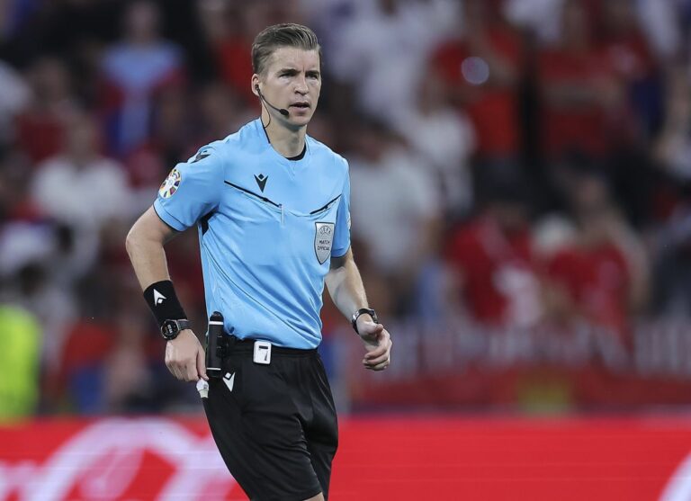 Il francese Letexier arbitro della finale