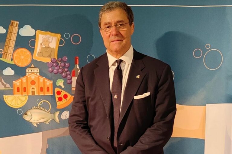 Andrea Rinaldo candidato alla presidenza World Rugby