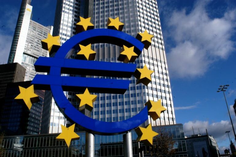 La Bce lascia i tassi invariati, inflazione in linea con aspettative