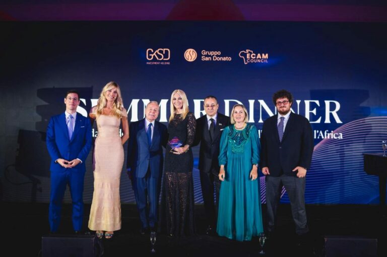 GKSD, Most Inspiring Woman award to Anber, Jnifen, Bezzaz and Daniele