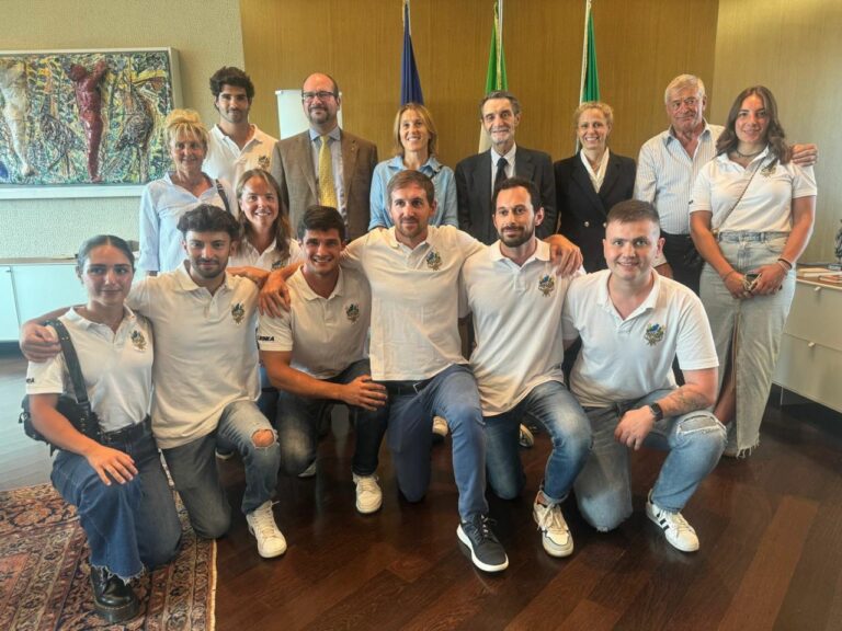 Canottieri Lecco in Cina, Fontana “Orgogliosi del circolo bluceleste”