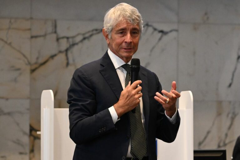 Abodi agli atleti azzurri: “Facciamoci onore”