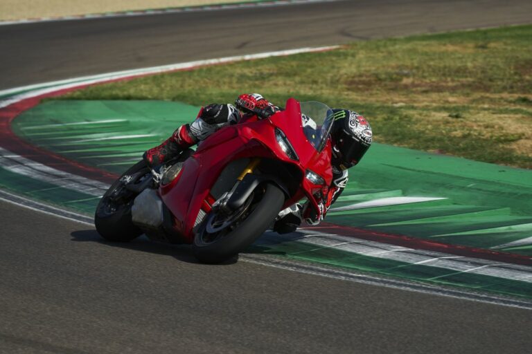 Tecnologia innovativa Bosch sulla nuova Ducati Panigale V4
