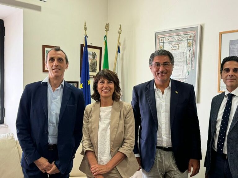 أنجيليلي تلتقي برئيس الجالية اليهودية في روما