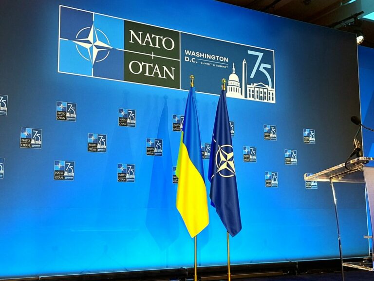 Vertice Nato rafforza sostegno a Kiev, Russia “Torna la guerra fredda”