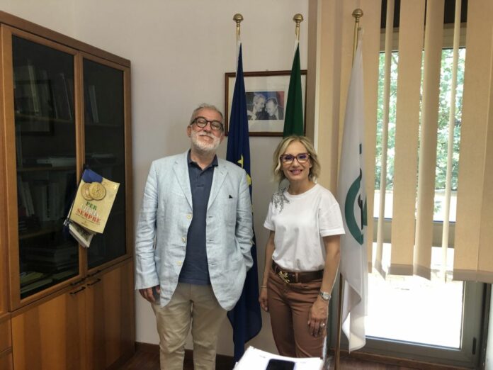 l'Assessore Cultura della Regione Marche Chiara Biondi e Giuseppe Dipasquale