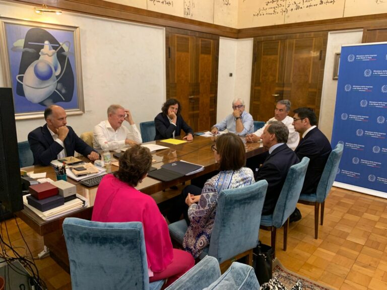 Ministro Urso riceve al Mimit di Risio Fondatore DR Automobiles