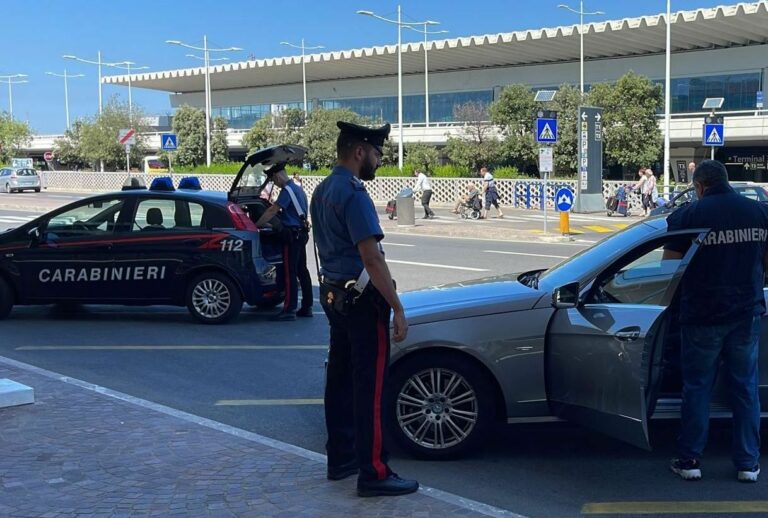 Controlli dei carabinieri all’aeroporto di Fiumicino, multe e denunce