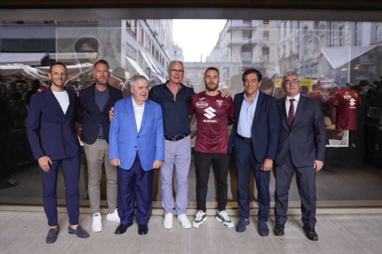 Il Torino Fc sceglie ancora Suzuki per la stagione 2024/2025