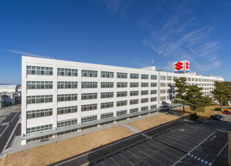 Suzuki, aumento ricavi e utili nel primo trimestre esercizio 2025