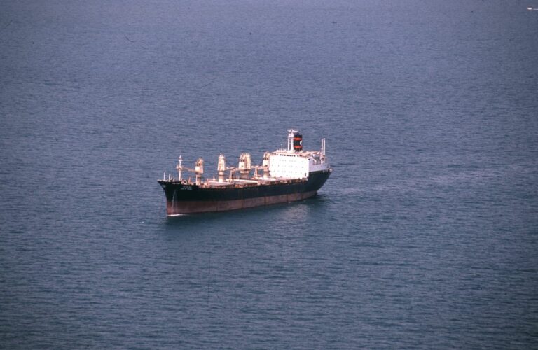 Malta principale destinazione Ue per scambi di petrolio russo tra navi