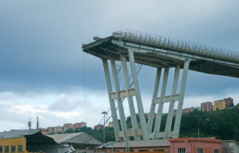 Ponte Morandi, 6 anni fa il crollo. Mattarella e Meloni “Individuare responsabilità”