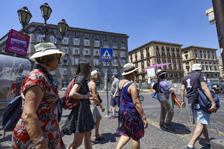 Ondate di calore in Campania, proroga fino al 17 agosto