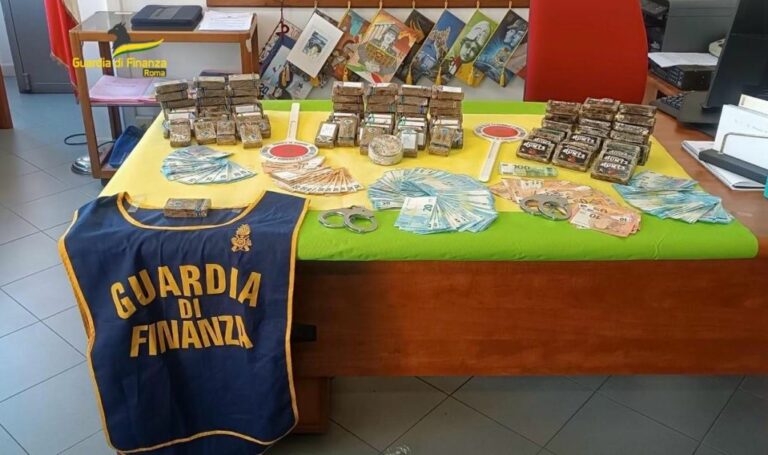 Sequestrati 10 kg di hashish ai Castelli Romani, tre arresti