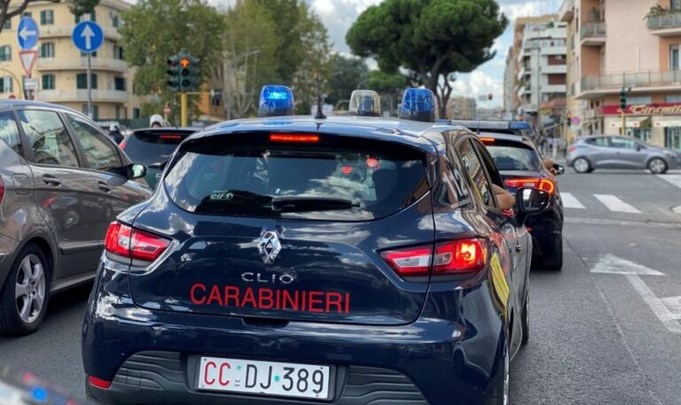 Roma, maltratta la madre. Arrestato 46enne