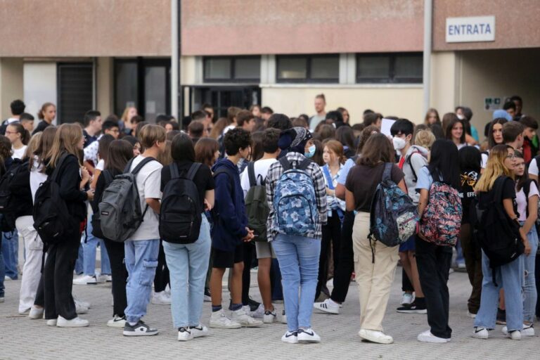 Nuovo anno scolastico al via, cosa cambia e le innovazioni in cantiere