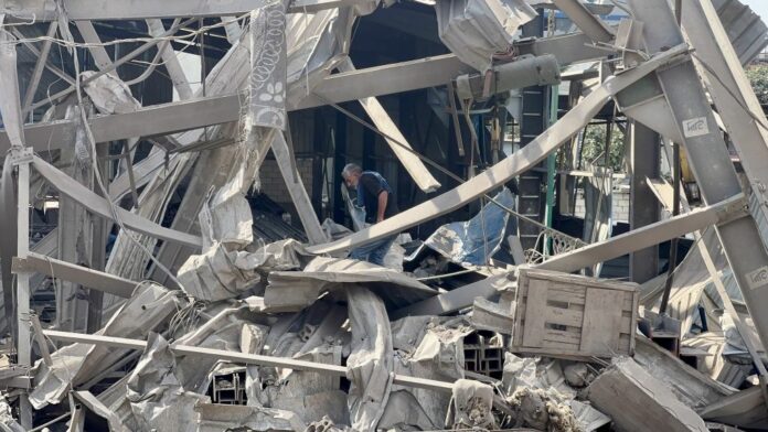 Tensione in Medio Oriente: Kfour, Un raid israeliano ha distrutto una struttura e ucciso 10 cittadini siriani nel sud del Libano
