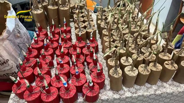 Sequestrati a Foggia 500 chili di esplosivi, droga e denaro