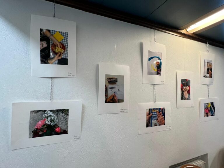 Inaugurata mostra la fotografica “Rugiada del tempo: mani in movimento”