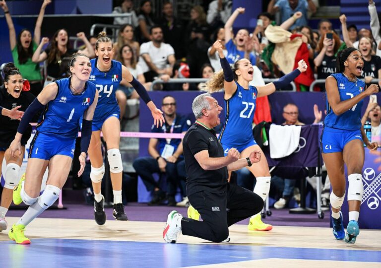 Oro per le azzurre di Velasco, l’Italia chiude con 40 medaglie e 12 ori