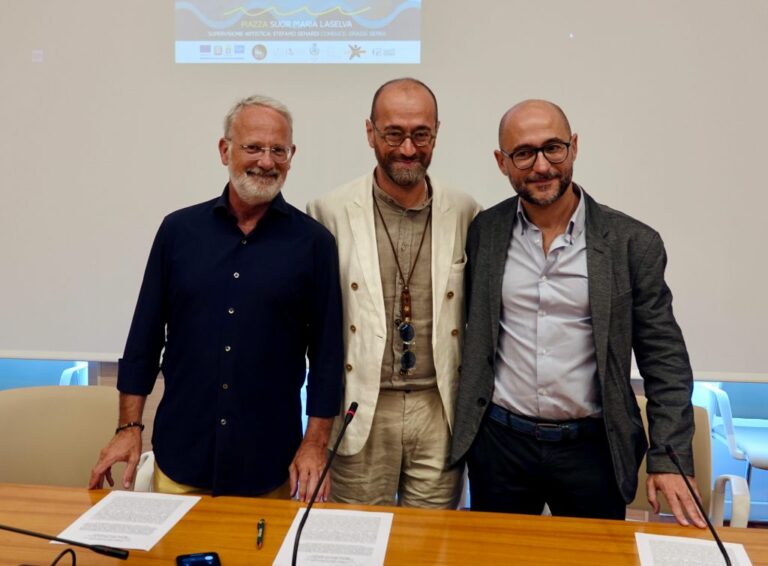 Polignano a Mare città della musica celebra Domenico Modugno