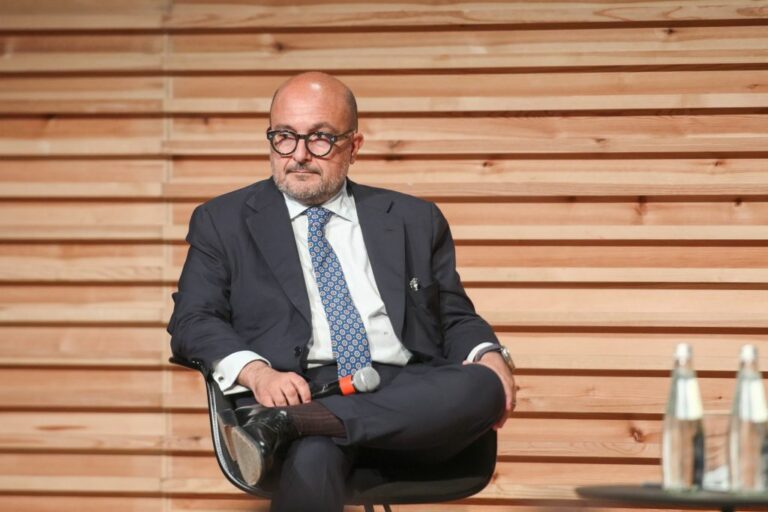 سانجيوليانو: لست قابلاً للابتزاز.. وميلوني رفضت استقالتي