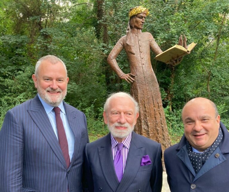 Inaugurata la prima statua di Dante nel Regno Unito