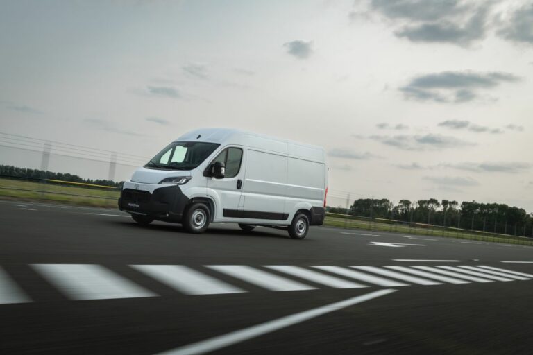 Toyota Professional completa la gamma e lancia servizio clienti dedicato