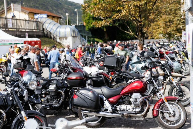 Moto Guzzi Open House, in 30 mila hanno invaso Il “Nido dell’Aquila”