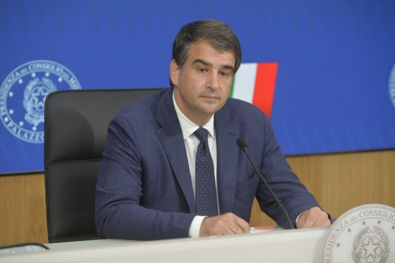 فيتو سيكون مسؤولاً عن التماسك والإصلاحات في المفوضية الأوروبية