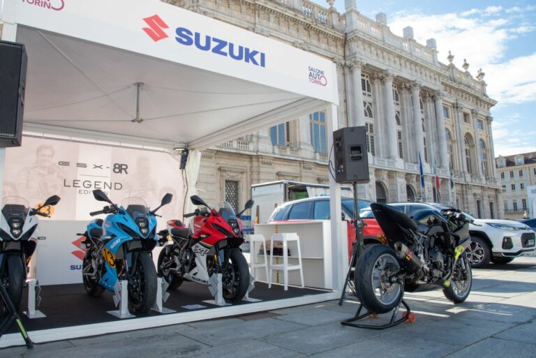 Suzuki presenta le GSX-8R Legend Edition dedicate a quattro piloti