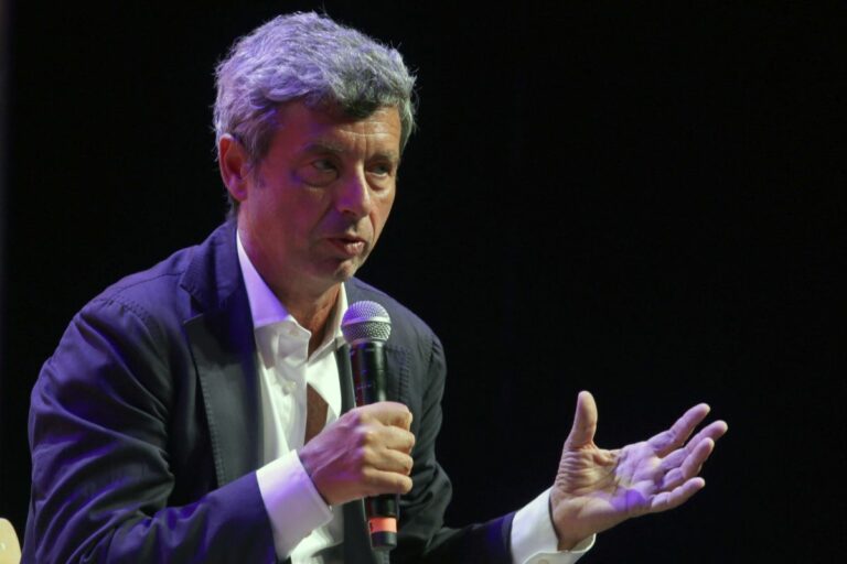 Orlando “Aiutateci a cancellare macchia dalla bandiera della Liguria”