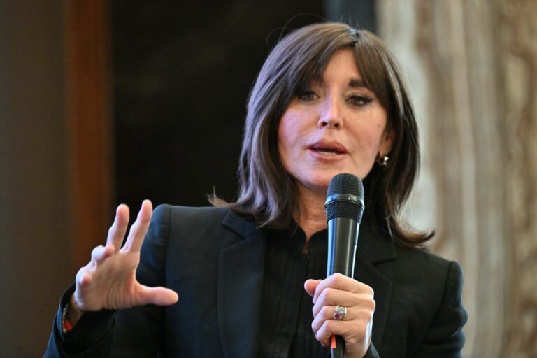 Bernini firma decreto per gruppo lavoro su riforma sistema universitario